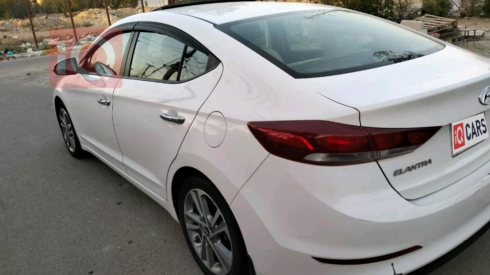 هيونداي النترا